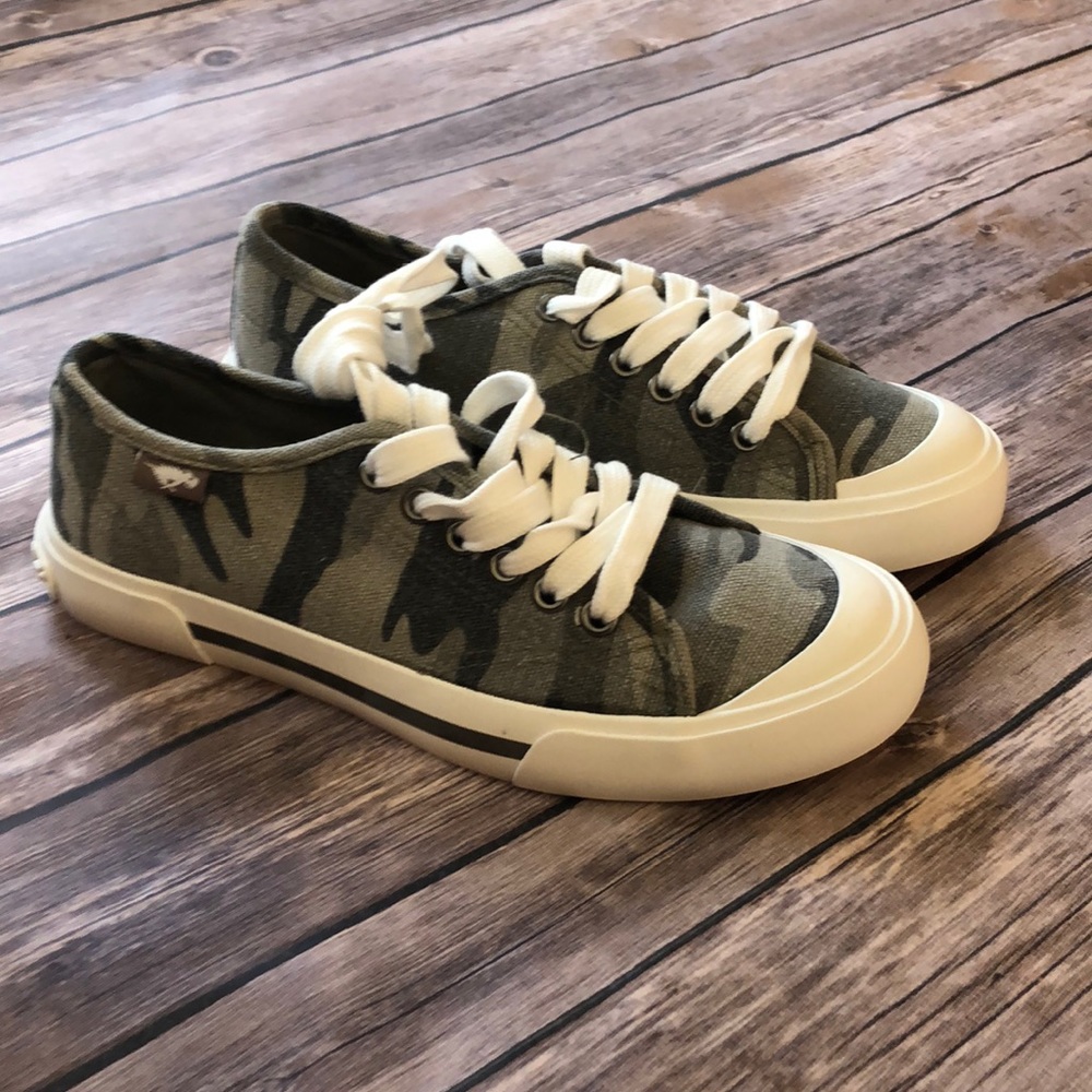 The perfect camo sneaker
